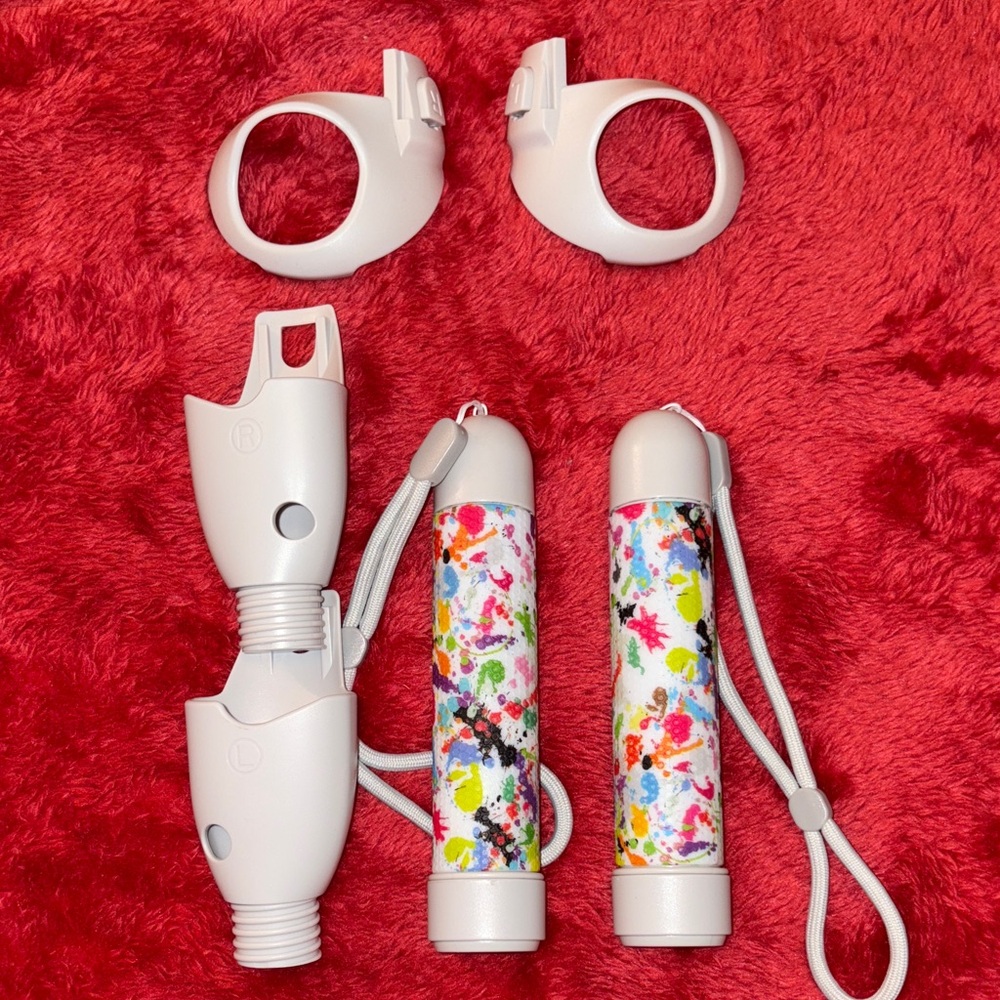VR Handle Attachment For Meta Quest 3/3s White Graffiti   NEW